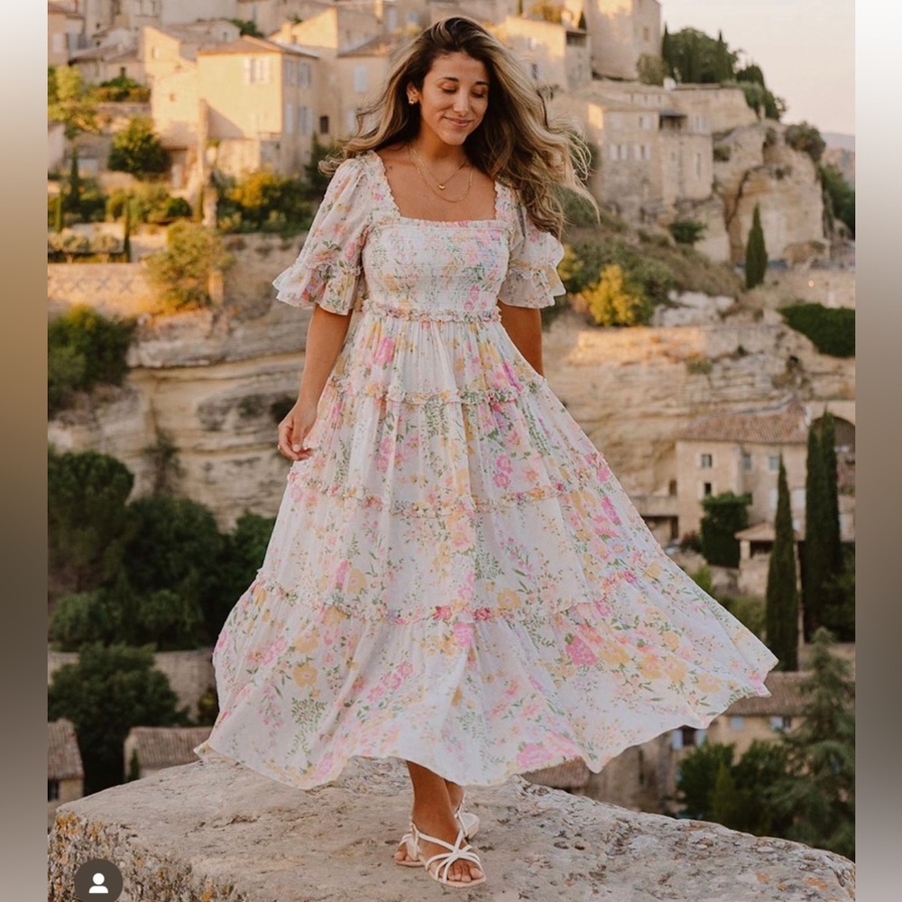 In search of this dress